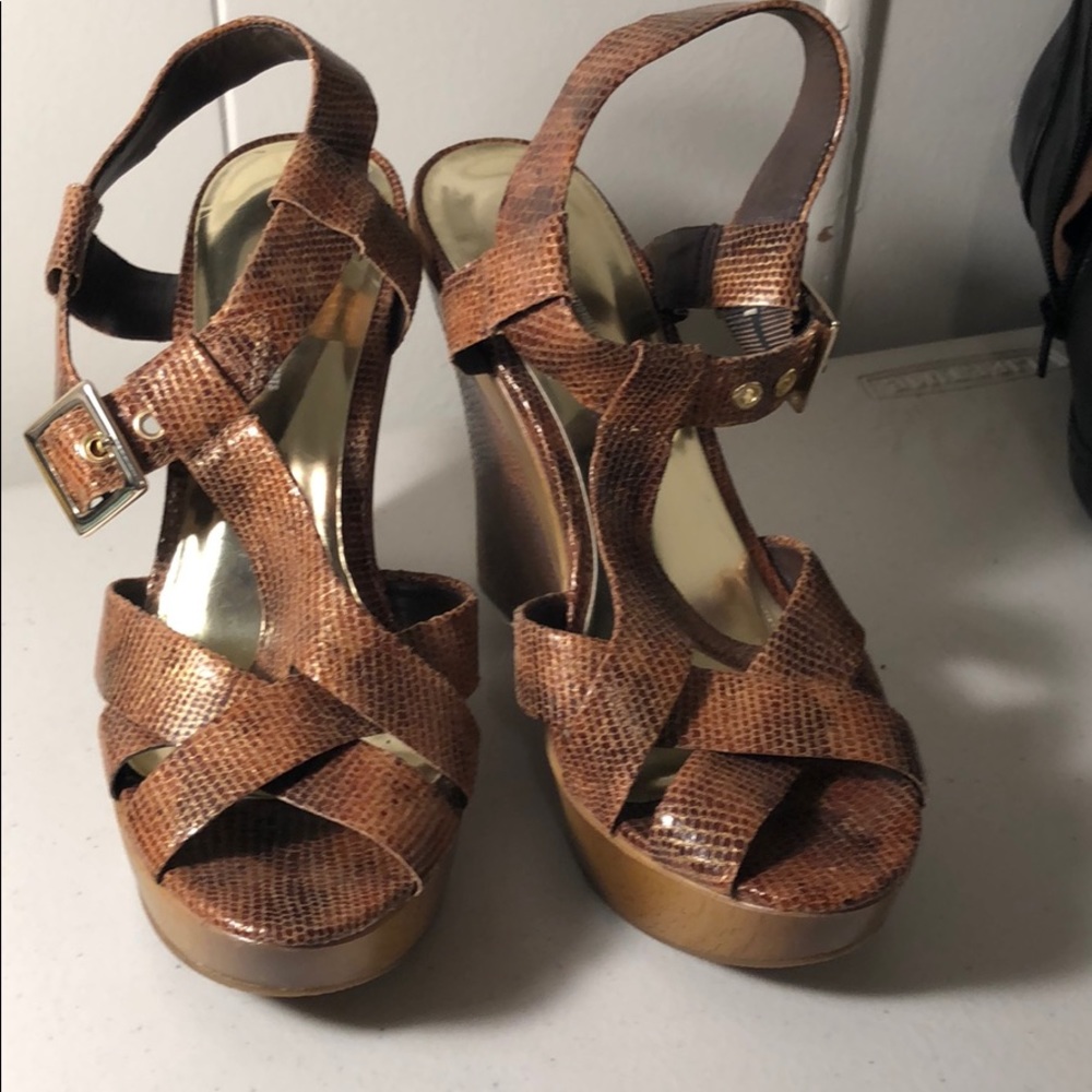 International Concepts Leather Thin Wedge 5” heal